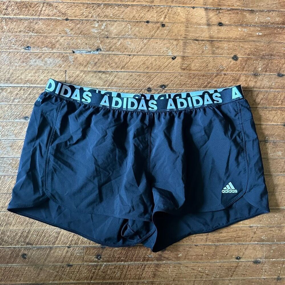 Adidas lightweight black L sporty athletic workout shorts
